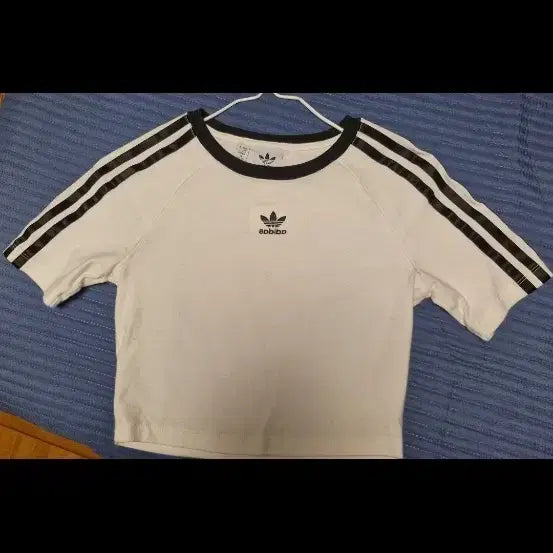 [BUNJANG] Adidas Cropped Short Sleeve T-Shirt Size M / 아디다스 크롭 반팔티 M