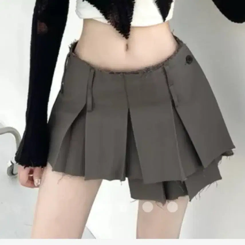 [BUNJANG] Seou Damage Asymmetrical Wrap Mini Skirt Black / 서우 데미지 언발 랩 미니스커트 블랙 스젠에이블리