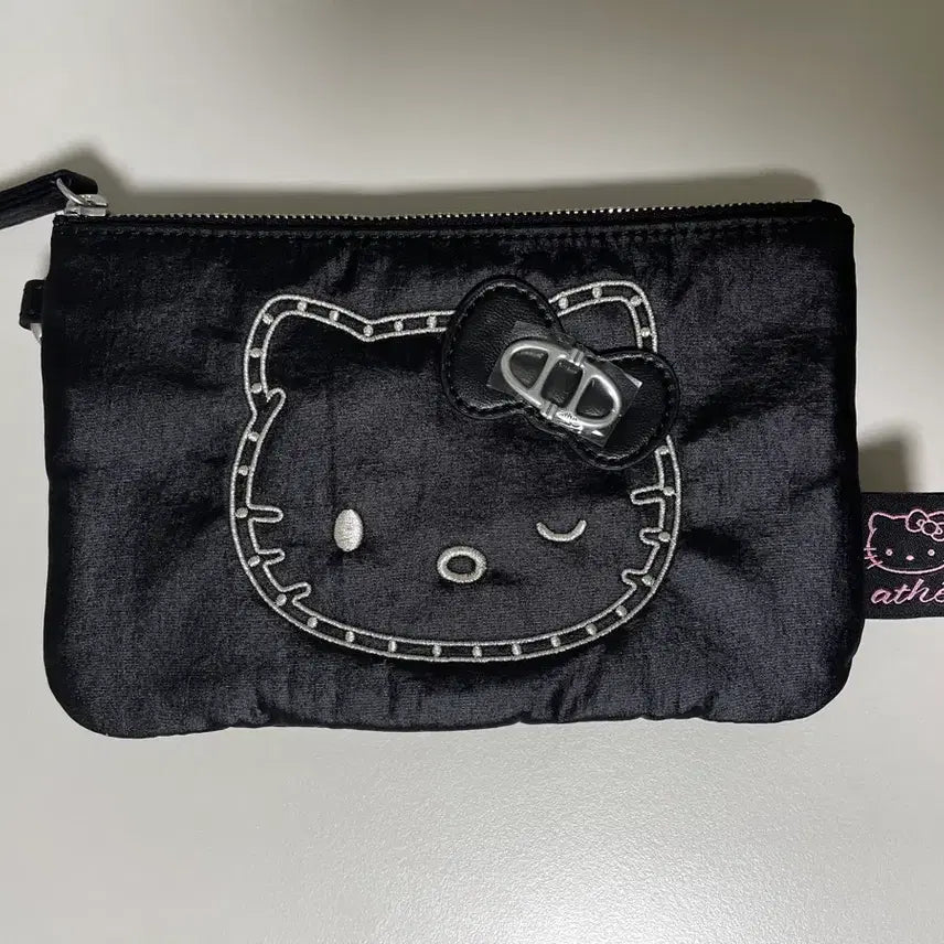 [BUNJANG] Atelier Vanessa Bruno x Hello Kitty Studded Black Le Bon Pouch / [새상품] 아떼바네사브루노 헬로키티 스터드블랙 르봉 파우치
