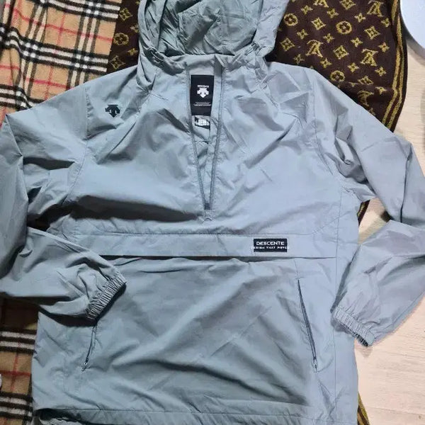 [BUNJANG] Descente Half-Zip Anorak Windbreaker / 데상트 바람막이 아노락