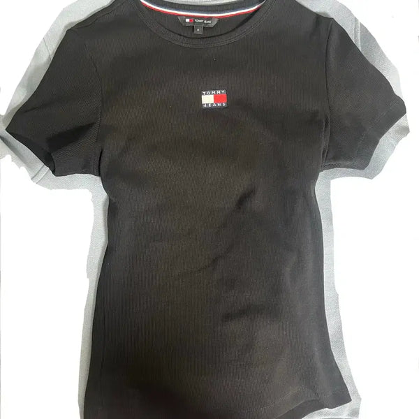 [BUNJANG] Tommy Jeans Women's Slim Fit Short Sleeve T-Shirt Size S / TOMMY JEANS 여성 슬림 반팔 S 사이즈