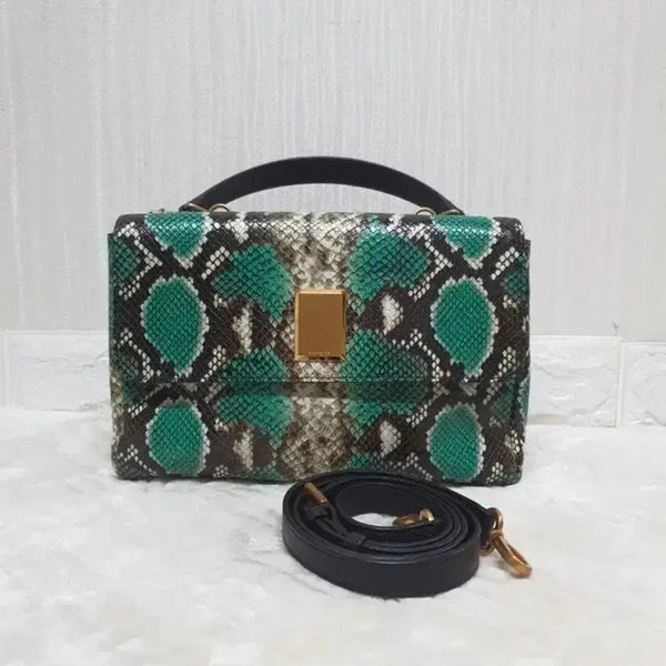 [BUNJANG] Couronne Python Crossbody Bag / 쿠론 파이톤 크로스백(새거수준)