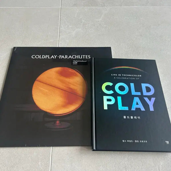[BUNJANG] Coldplay Parachutes 20th Anniversary Limited Edition LP & Life in Technicolor Book Set / 콜드플레이 20주년 기념 한정반 파라슈트 LP + 라이프인테크니컬러 책