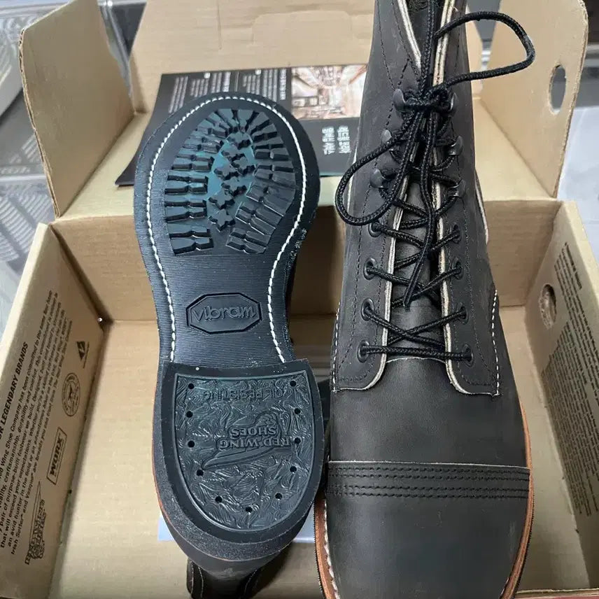 [BUNJANG] Red Wing 8086 Charcoal Rough & Tough Boots / 레드윙 8086 챠콜 러프앤터프