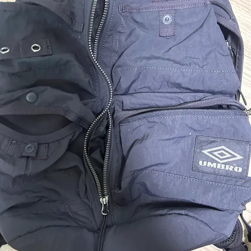 [BUNJANG] Umbro Backpack Navy / 엄브로 가방