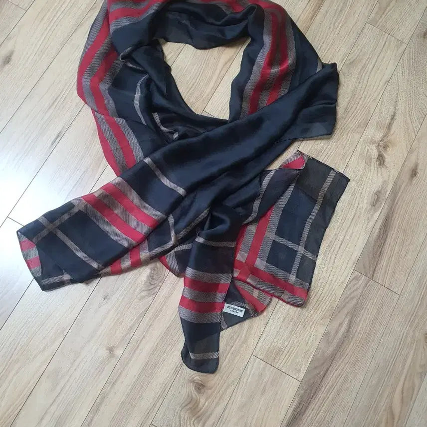 [BUNJANG] Burberry Check Silk Muffler / 버버리 체크실크마후라