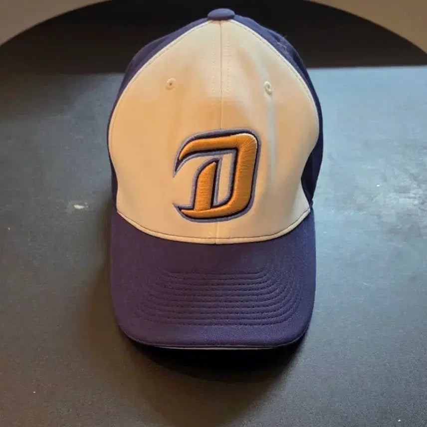[BUNJANG] KNB NC Dinos Embroidered Baseball Cap M (56cm) / 미사용 KNB 남녀공용 NC 다이노스 D자수 야구모자 M (56cm