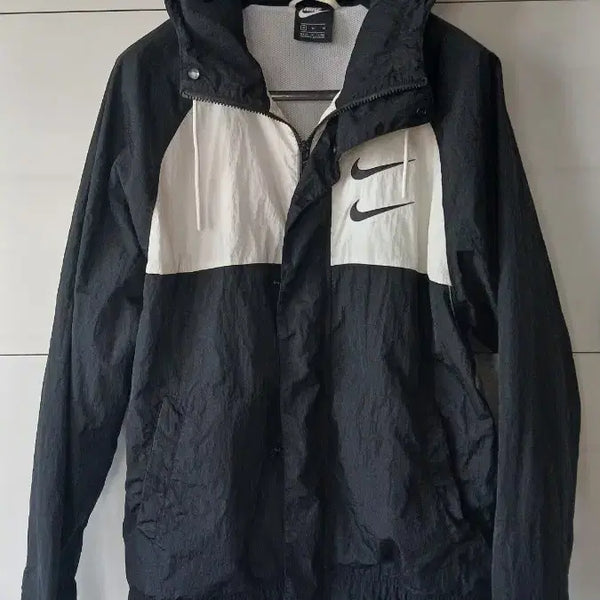 [BUNJANG] Nike Swoosh Windbreaker M Oversized Fit / 나이키 스우시 바람막이 M사이즈 오버핏의류