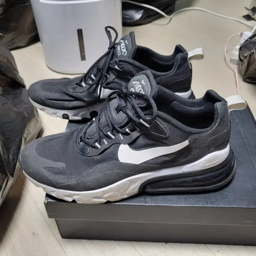 [BUNJANG] Nike Air Max React Black 280mm / 나이키 에어맥스 리액트 블랙 280mm 상태좋음