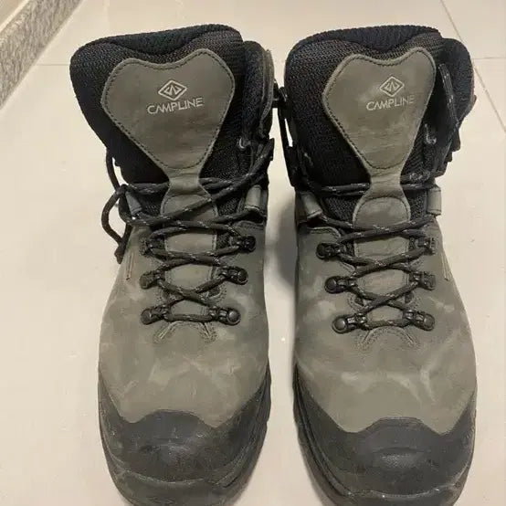 [BUNJANG] Campline Blackstorm Omega Hiking Boots (Size 290) / 캠플라인 블랙스톰 오메가 290