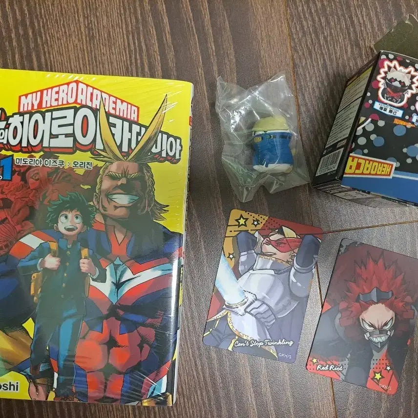 [BUNJANG] My Hero Academia Manga Volume 1 with Kirishima & Aoyama Magnet and Genest Mega Cat / 나의 히어로 아카데미아 만화책+마그넷+메가캣