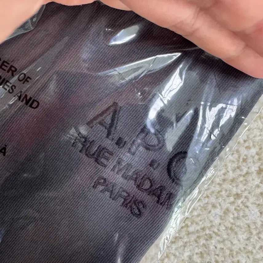 [BUNJANG] A.P.C. Charcoal Short Sleeve Polo Shirt / A.P.C. 반팔 카라티 차콜 (M,L)
