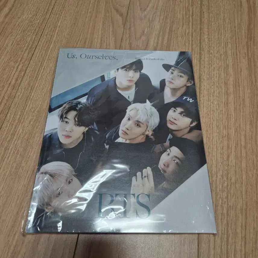 [BUNJANG] BTS WE,US Photobook / BTS WE,US 화보집
