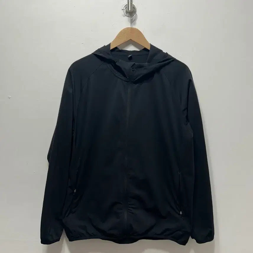 [BUNJANG] Uniqlo Men's Black Hooded Zip-Up Jacket XL / 유니클로 여름 남성 XL 후드 집업 블랙