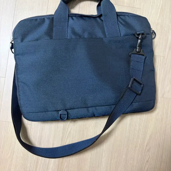 [BUNJANG] Mandarina Duck Crossbody Bag / 만다리나덕