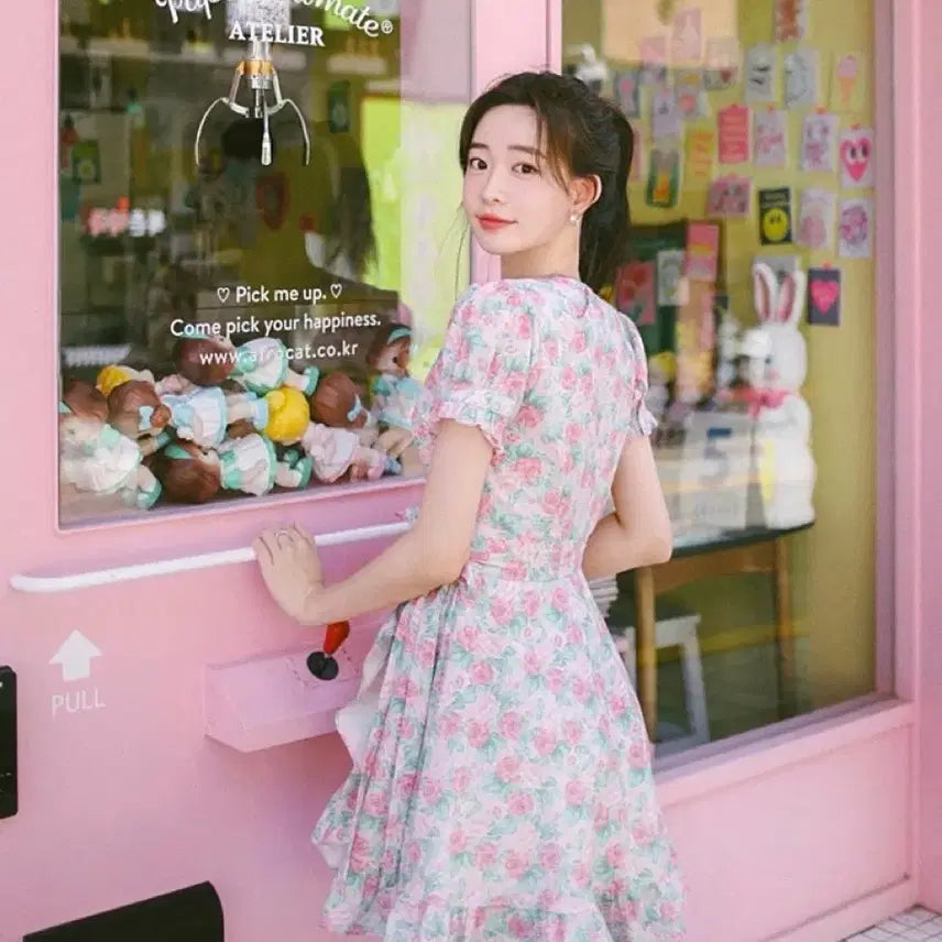 [BUNJANG] MilkCocoa Floral Wrap Collar Ribbon Lace Mini Dress / 밀크코코아 플라워 랩 카라 리본 레이스 원피스 영국