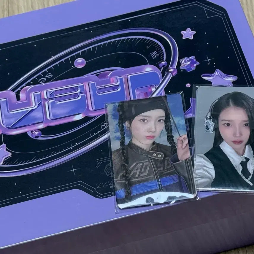 [BUNJANG] IU 7th & 8th Fanclub Kit Photocard Bundle Set / 아이유 7,8기 키트 (포토카드 포함)