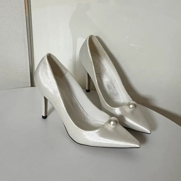 [BUNJANG] White Satin Pearl Embellished Pumps High Heels (240 Size, 10cm Heel) / @새상품 240사이즈 10cm 화이트 새틴 진주 장식 펌프스 하이힐 구두