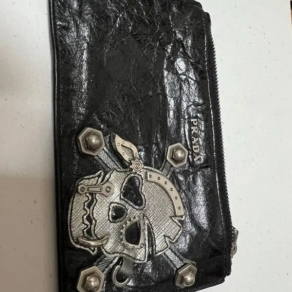 [BUNJANG] Prada Black Quilted Skull Chain Clutch / 프라다 블랙 스컬 체인 클러치