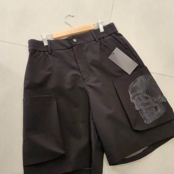 [BUNJANG] AmazingKri Men's Cargo Shorts Skull Pattern / 어메이징크리 남성 카고 반바지 해골 패턴