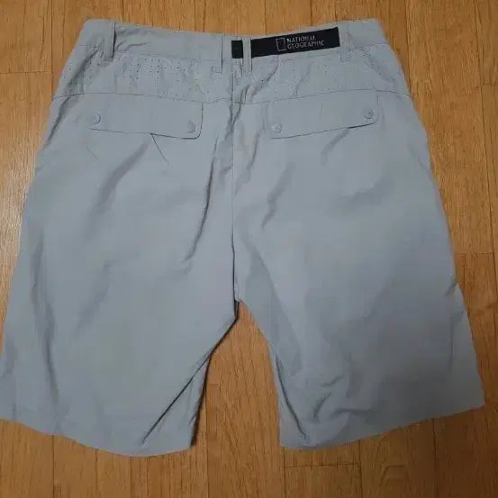 [BUNJANG] National Geographic Lightweight Cooling Mesh Stretch Beige Shorts (Size 34) / (정품새상품급)내셔널지오그래픽 얇은 냉감 메시 스판 베이지색 반바지,34