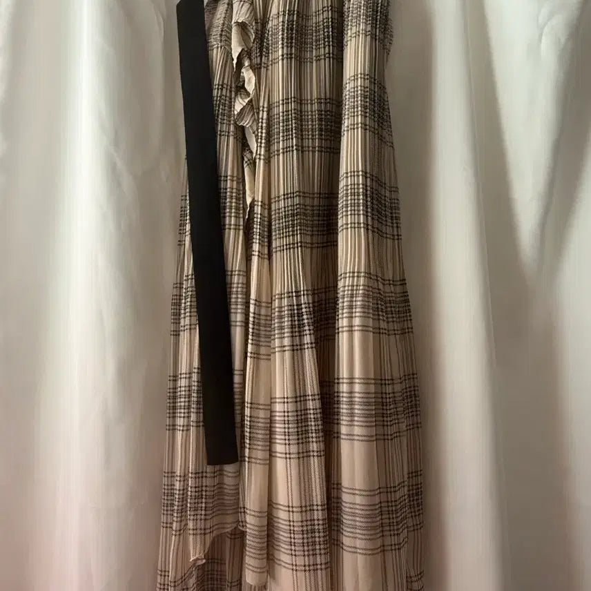 [BUNJANG] Checkered Pleated Skirt Beige / 체크 패턴 플리츠 스커트 베이지