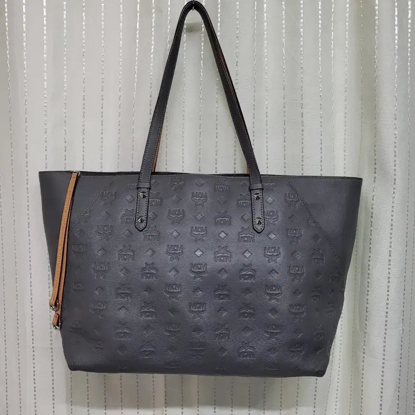 [BUNJANG] MCM Clara Monogram Leather Shopper Bag / MCM클라라모노그렘 레더 쇼퍼백