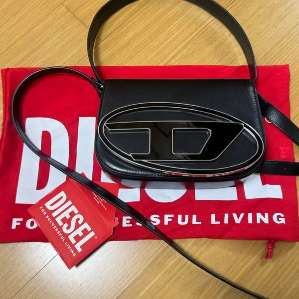 [BUNJANG] Diesel Nappa Leather Shoulder Bag - Black / 디젤 숄더백 블랙