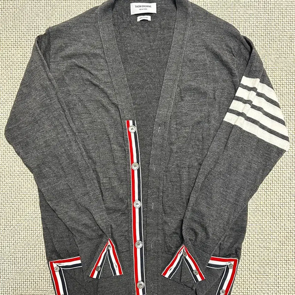 [BUNJANG] Thom Browne 25SS Grey Wool Cardigan with Signature Striped Armband (Size 4) / [4/새상품급] 25ss 톰브라운 사선완장 그레이 울 가디건 4사이즈