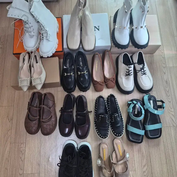 [BUNJANG] Assorted Women's Shoes - Boots, Loafers, Flats, Sandals, Sneakers / 신발 모음 (부츠, 로퍼, 플랫, 샌들, 운동화)