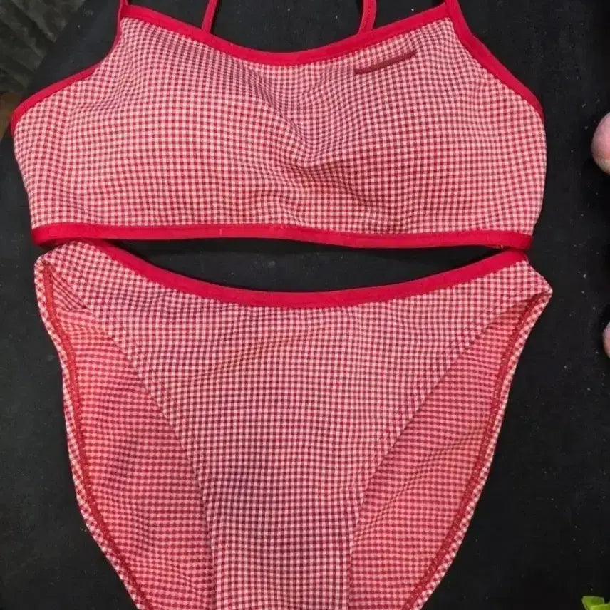 [BUNJANG] ELLE Red Check Pattern Bra and Panty Swimsuit Set / 체크무늬 브라팬티 세트ELLE. 수영복.  레드 체크  세트.  90 M