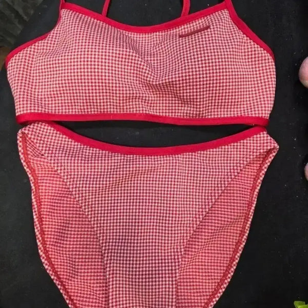[BUNJANG] ELLE Red Check Pattern Bra and Panty Swimsuit Set / 체크무늬 브라팬티 세트ELLE. 수영복.  레드 체크  세트.  90 M