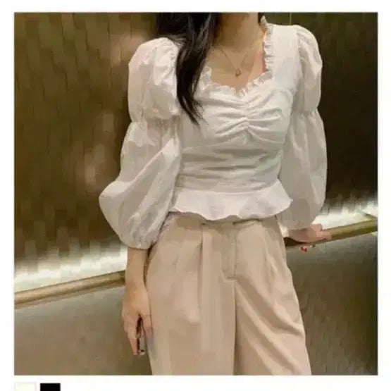 [BUNJANG] Yemomale Frill Blouse Long Sleeve / (새)예모마일 프릴 블라우스 긴팔