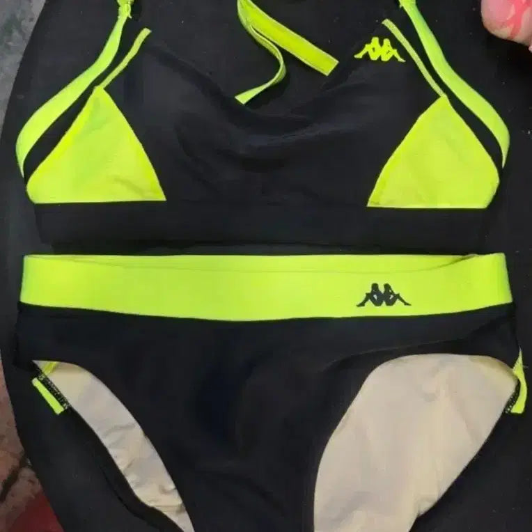 [BUNJANG] Kappa Black/Neon Bikini Swimsuit / 형광카파 블랙/네온 비키니 수영복