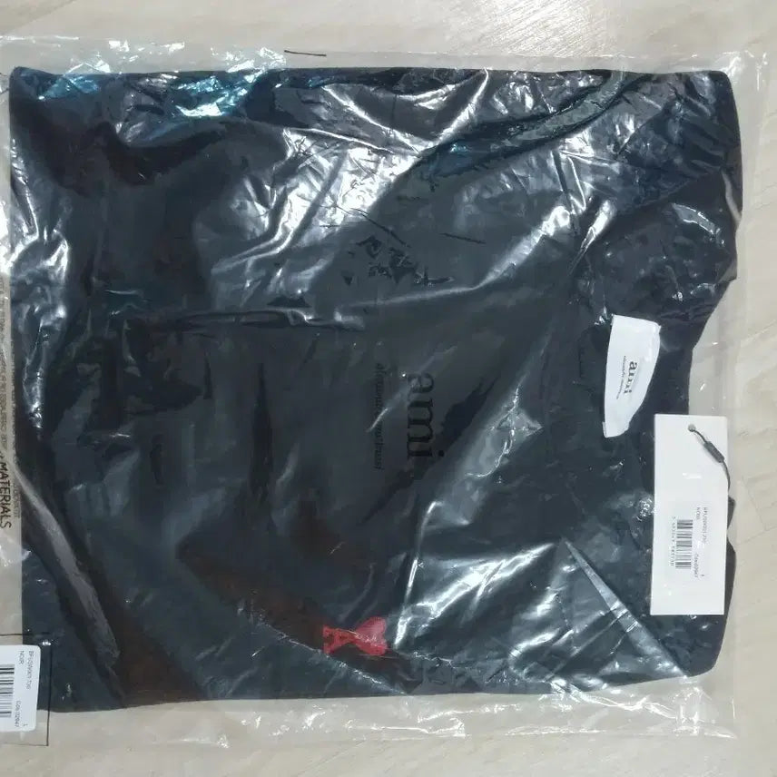 [BUNJANG] AMI Black Sweatshirt L / 아미 맨투맨 블랙 L사이즈