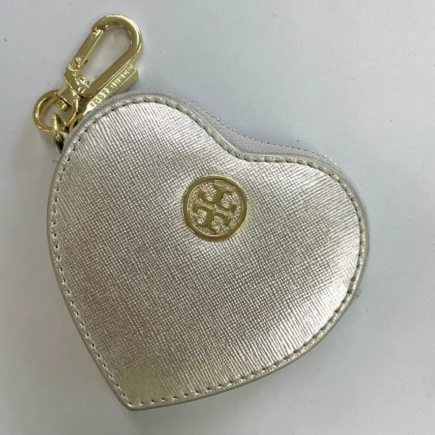 [BUNJANG] Tory Burch Heart Coin Pouch Case Keychain Silver / 토리버치 하트 지갑 동전지갑 파우치 케이스 키링 실버