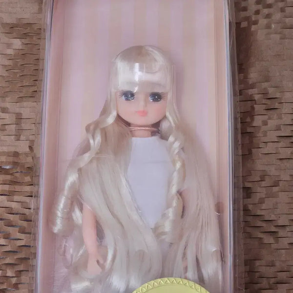 [BUNJANG] Rika Castle 2023 Christmas Rika Doll (Sealed) / (미개봉)리카캐슬 23년 크리스마스 리카 인형