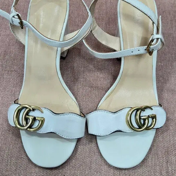 [BUNJANG] Gucci Double G Marmont Leather Mid-Heel Sandals White 235mm / [정품] 구찌 235mm- 더블G 마몽 레더 미들힐 샌들 화이트