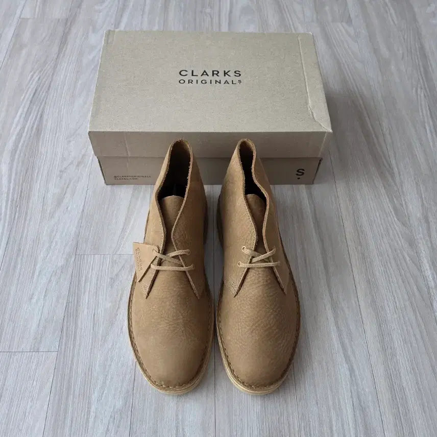 [BUNJANG] Clarks Desert Boots Oak Nubuck / (새제품) 클락스 / 데저트부츠 오크 누벅 / 265