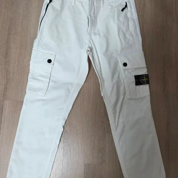 [BUNJANG] Stone Island Cargo Pants White Size 33 / 스톤아일랜드 카고바지 화이트 33