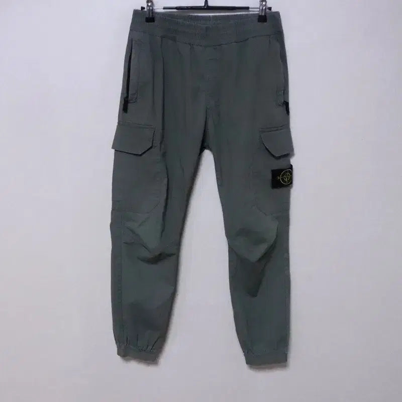 [BUNJANG] Stone Island Men's 32-Inch Cargo Jogger Pants / 스톤아일랜드 남성32인치 카고 조거팬츠