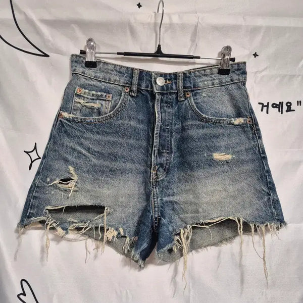 [BUNJANG] Zara Light Blue Denim Distressed Hotpants / ZARA 연청 데미지 핫팬츠
