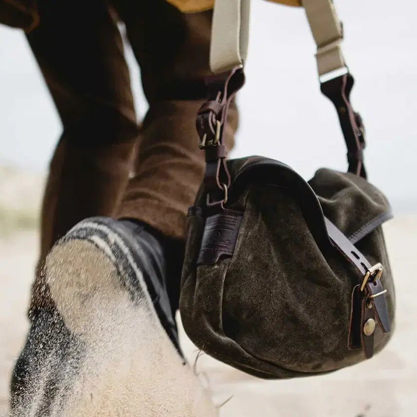 [BUNJANG] Bleudechope Musette Bag Suede Musk / 블루드쇼프 뮤제트백 스웨이드 머스크