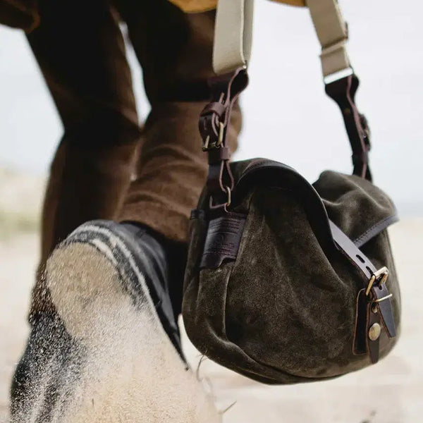 [BUNJANG] Bleudechope Musette Bag Suede Musk / 블루드쇼프 뮤제트백 스웨이드 머스크