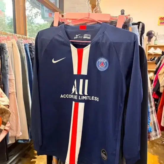 [BUNJANG] Nike Paris Saint-Germain Long Sleeve Training Top / 나이키 파리 생제르맹 긴팔 유니폼