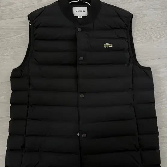 [BUNJANG] Lacoste Lightweight Padded Vest Black / [미사용] 라코스테 경량 패딩 조끼 블랙