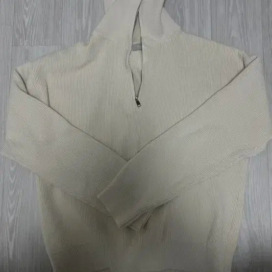 [BUNJANG] Project M Half Zip-Up Knit Beige Size 105 / [105] 프로젝트M 하프집업 니트 베이지