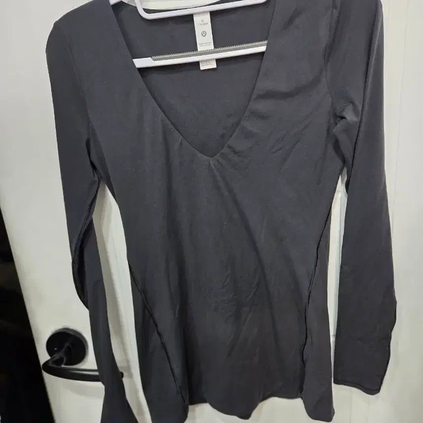 [BUNJANG] Lululemon Black Long Sleeve T-Shirt M / 룰루레몬 긴팔 티셔츠 검정