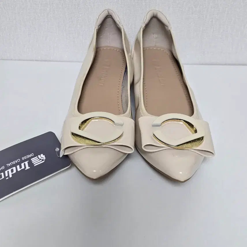 [BUNJANG] Indian Women's Flat Shoes Beige Size 235 New / 인디언 여성 플랫슈즈 235 베이지 새상품