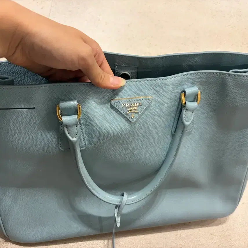 [BUNJANG] Prada Saffiano Tote Bag Sky Blue / 프라다 사피아노 토트백 스카이블루